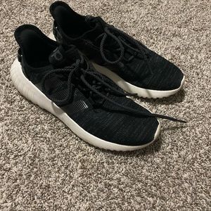 Adidas tennis shoes
